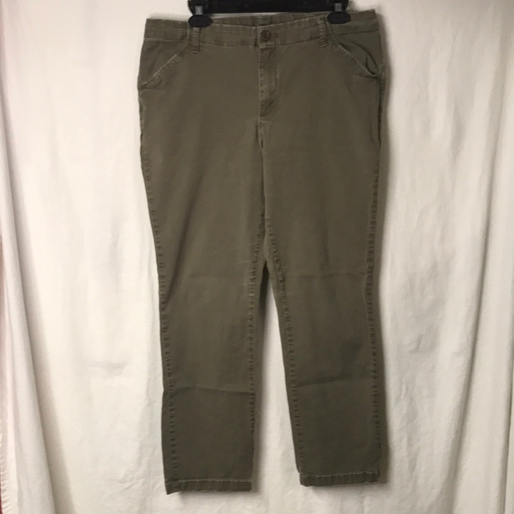 LEE Women’s Chino Pants Size 14M Khaki Straight Leg Basic Wardrobe Staple